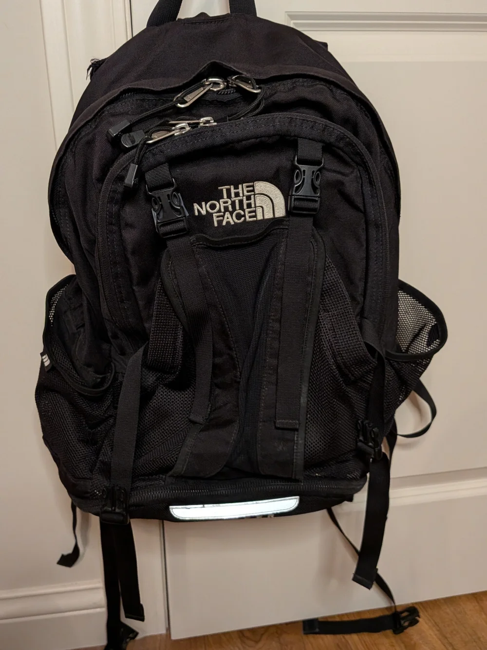 The North Face Sweeper Black Men's Backpack - Durable Everyday Carry